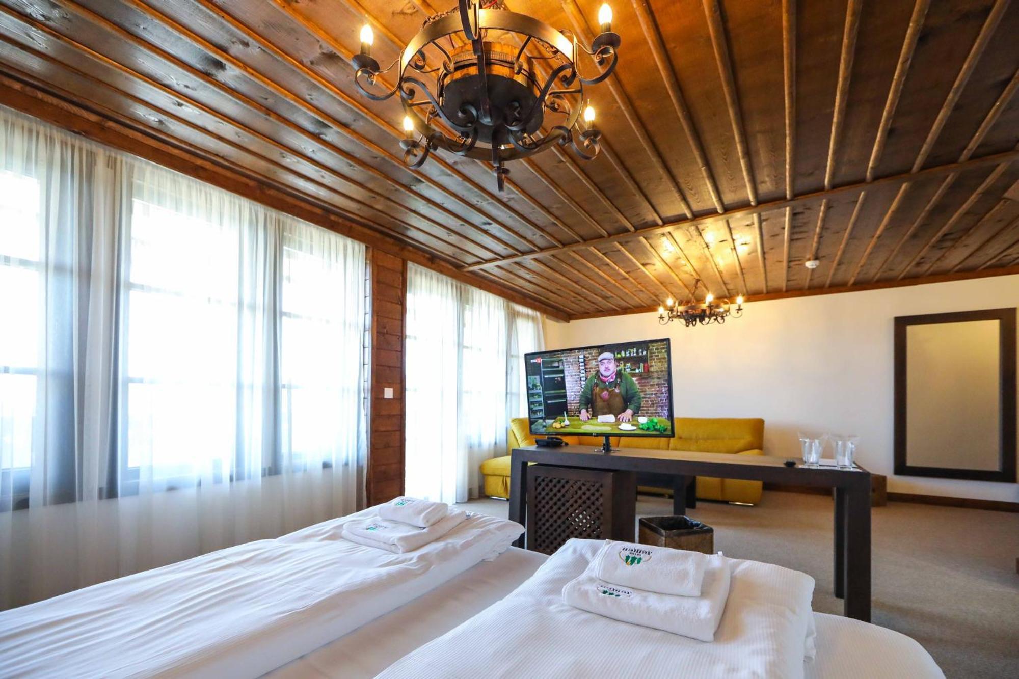 Hotel Leşten Cameră foto