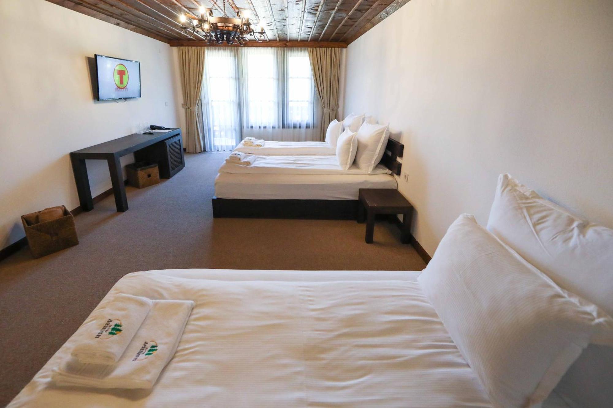 Hotel Leşten Cameră foto