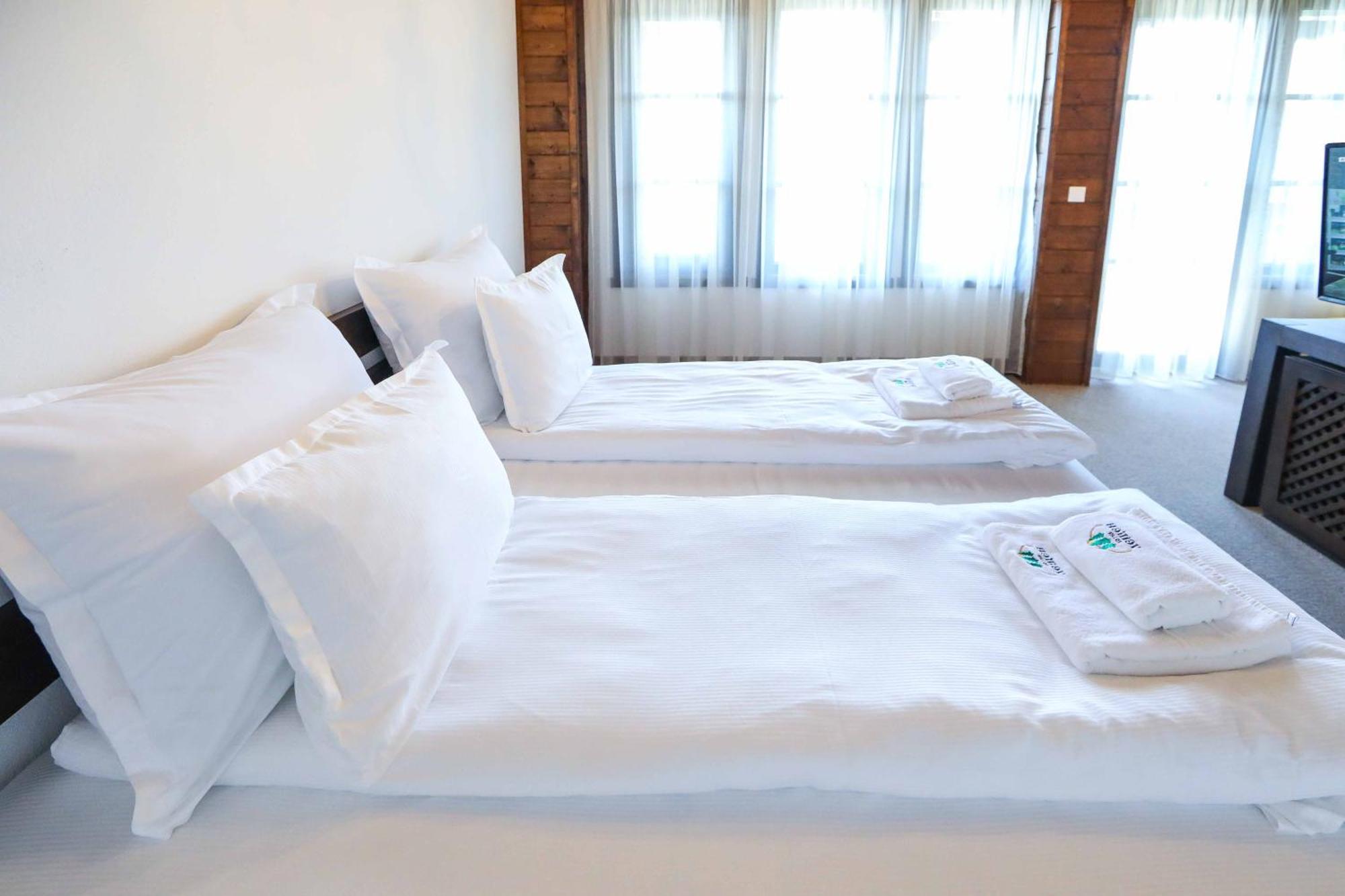 Hotel Leşten Cameră foto
